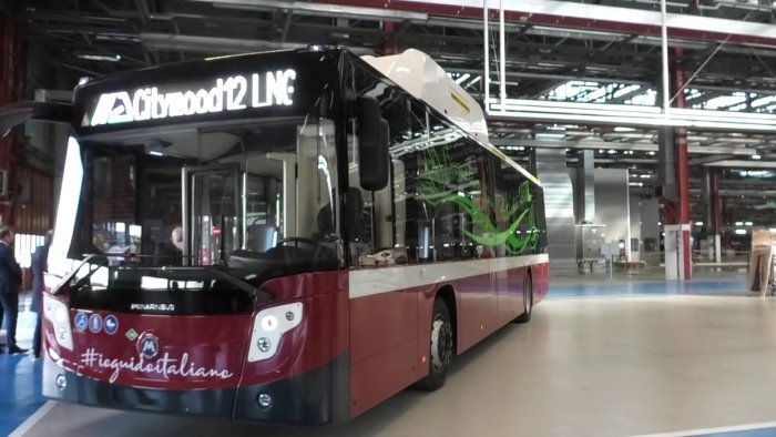 COPERTURA BOMBOLE PER AUTOBUS